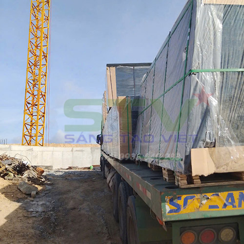 Hình ảnh đóng hàng và vận chuyển Sáng Tạo Việt